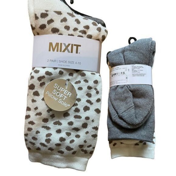 🔹5/$25🔹 NWT Crew Socks. 2 Pairs. Women’s Size 4-10 - Picture 4 of 7